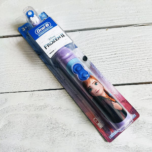 Детская электрическая зубная щетка Oral-B Pro-Health Stages Disney Frozen 2 Battery Toothbrush (Анна)