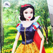 Классическая кукла Дисней Принцесса Белоснежка / Disney Princess Snow White Classic Doll с расческой (30 см)
