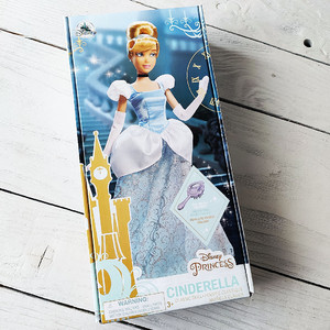 Классическая кукла Дисней Принцесса Золушка / Disney Princess Cinderella Classic Doll с расческой (30 см)